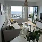 Old Town With Sea Views Portonovo Apartament