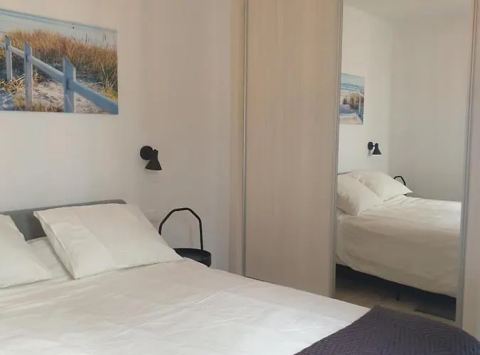 Old Town With Sea Views Portonovo פוארטו דל כרמן